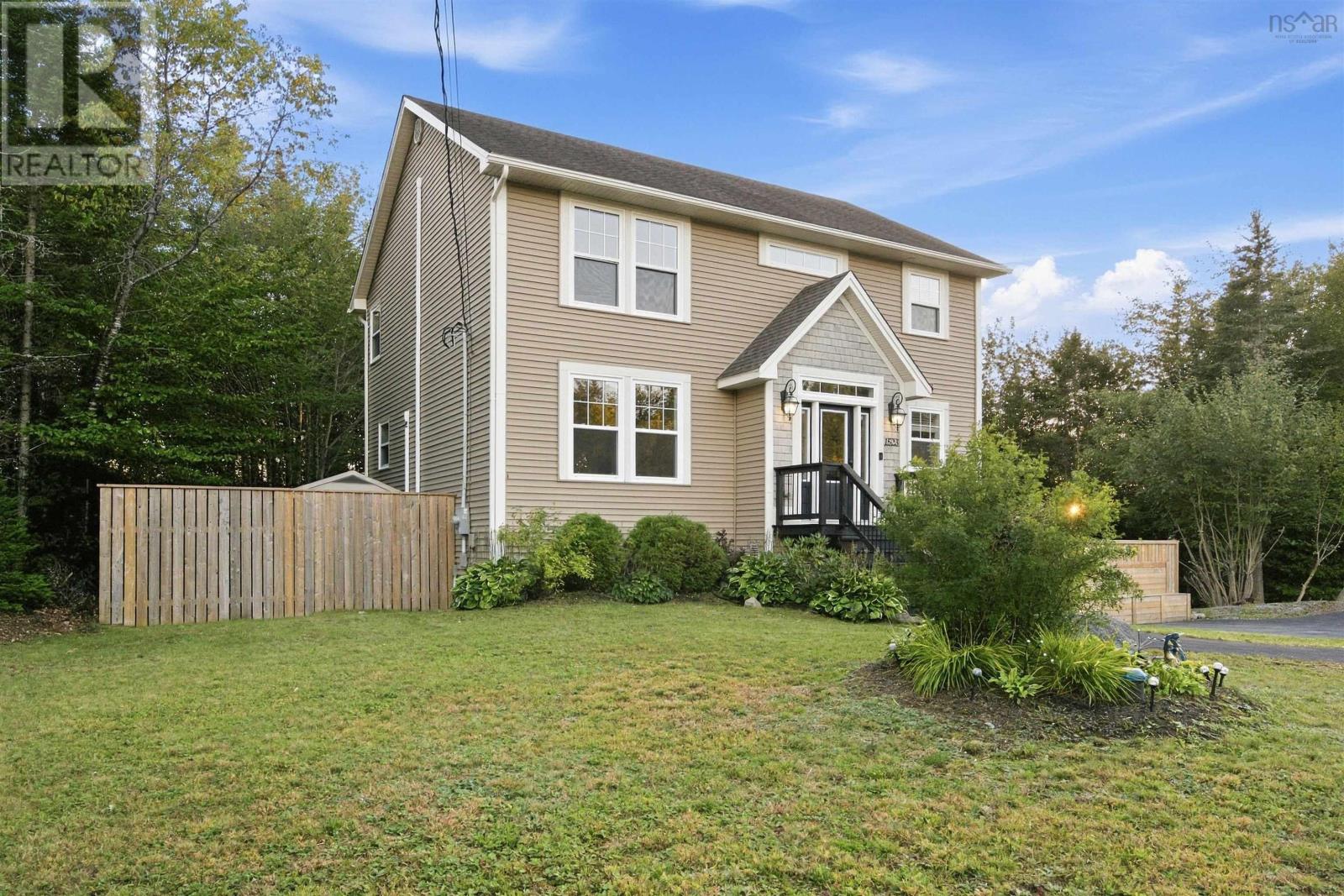 1523 White Hills Run Property Photo 1