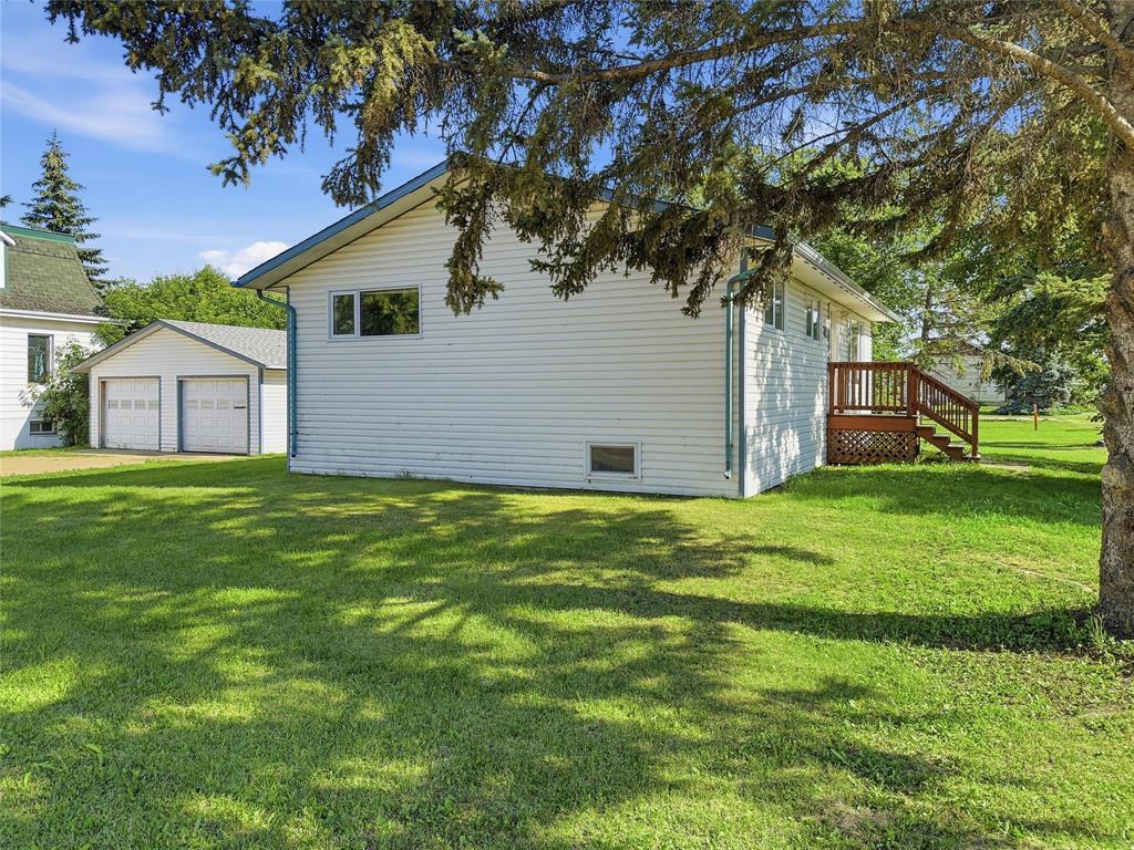216 1st Avenue Property Photo 1