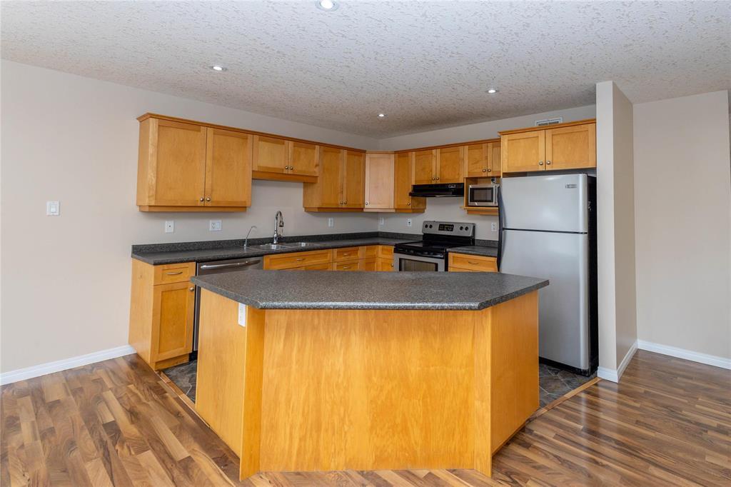12 Coulter Way Property Photo 5