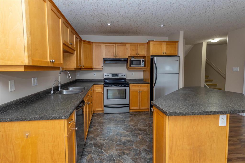 12 Coulter Way Property Photo 6