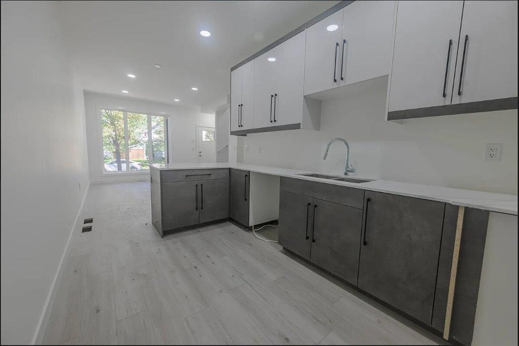 120 Bristol Avenue Property Photo 12