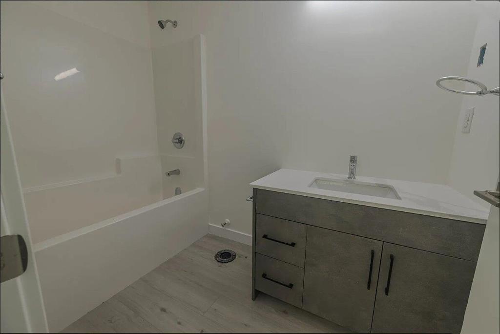 120 Bristol Avenue Property Photo 17