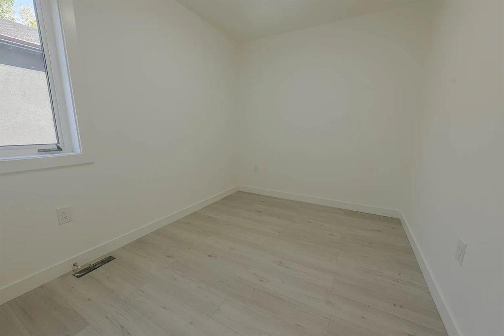 120 Bristol Avenue Property Photo 18