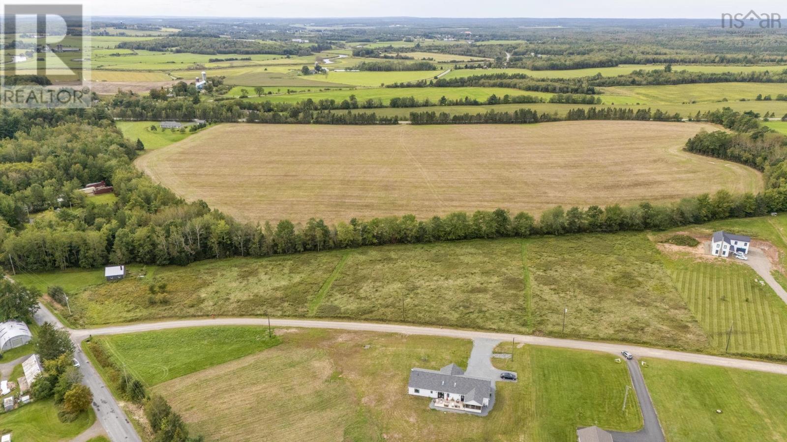 102&103 Festival Lane Property Photo 28