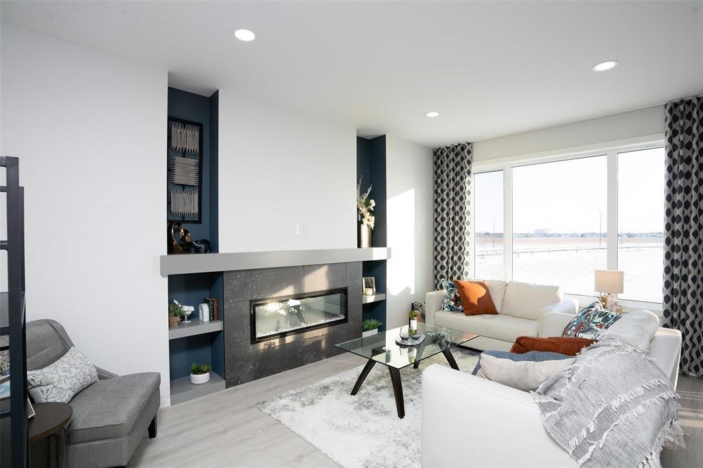 165 Rambling River Bay Property Photo 13
