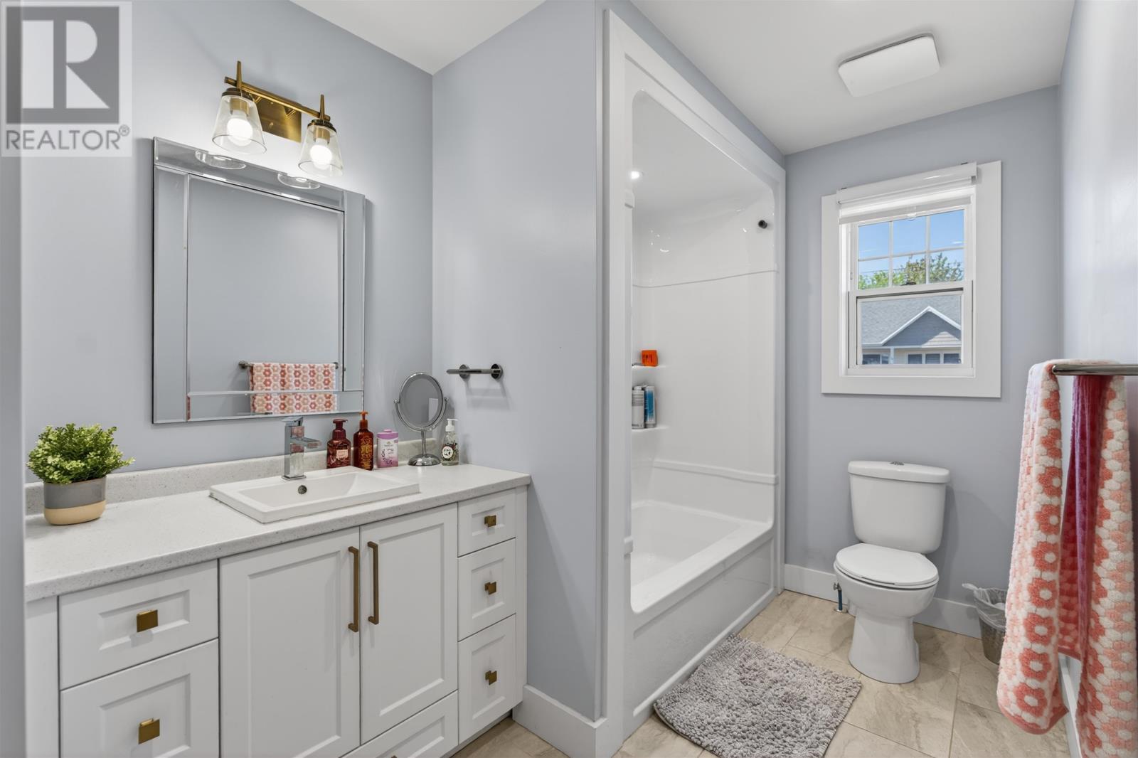 32 Ellis Avenue Property Photo 19