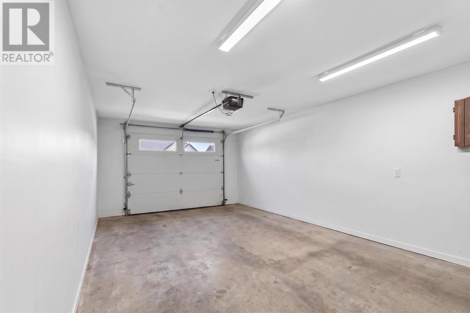 32 Ellis Avenue Property Photo 31