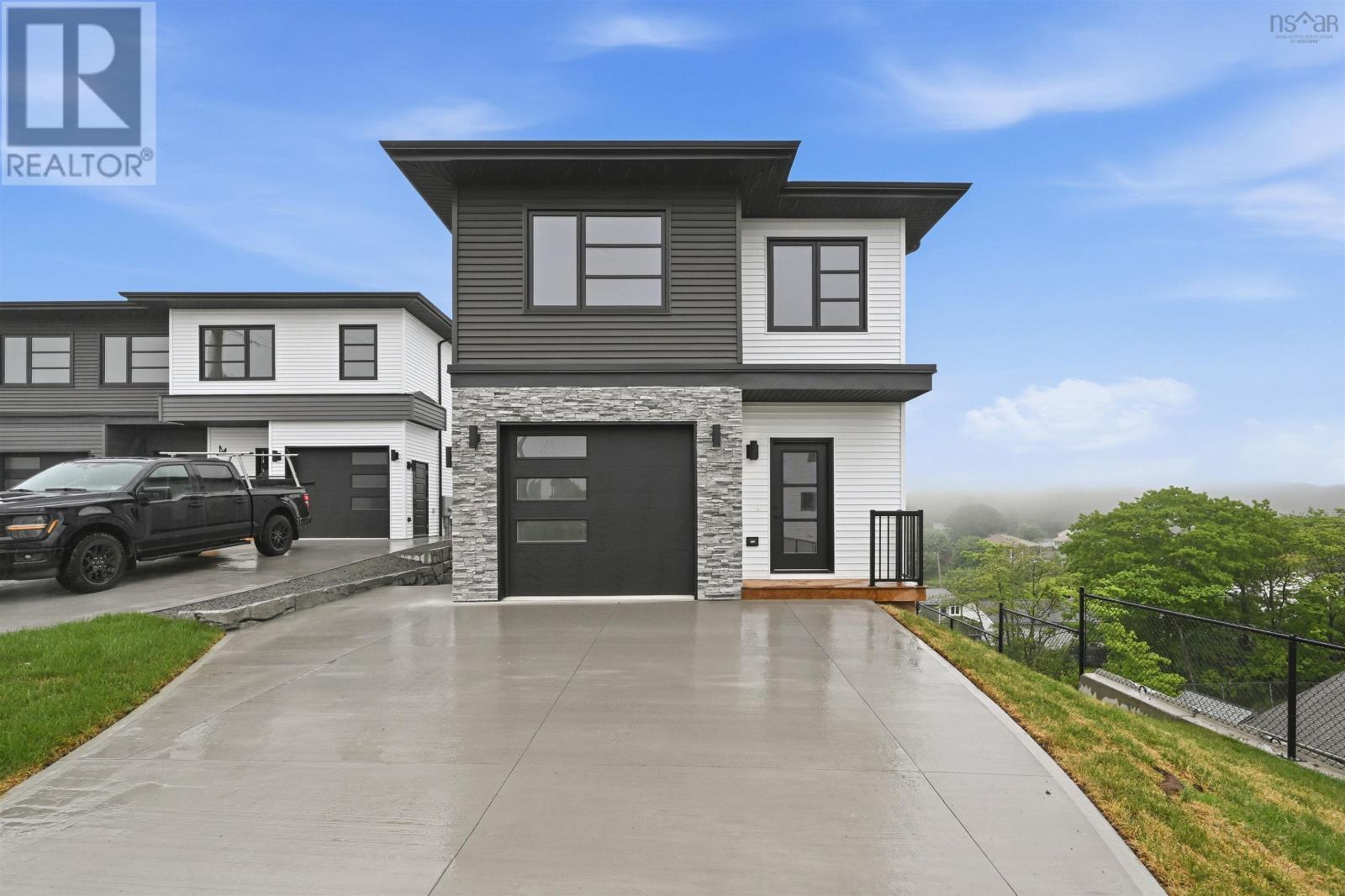65 Grenoble Court Property Photo 2