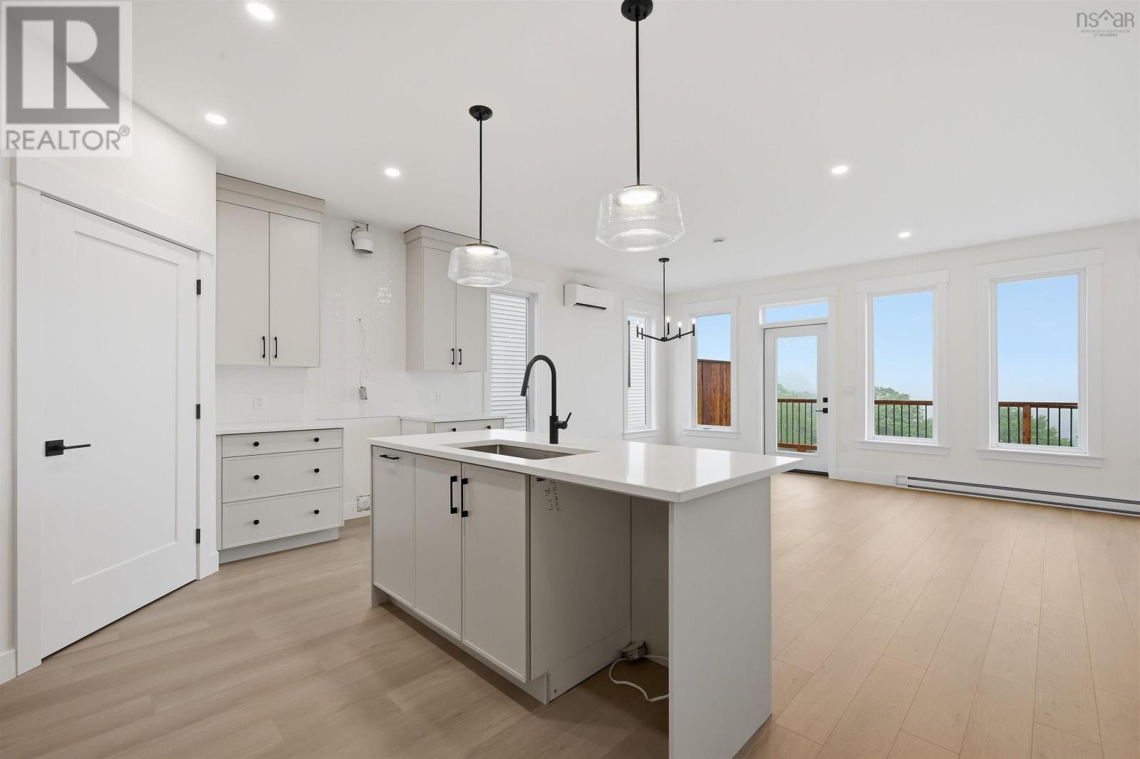 65 Grenoble Court Property Photo 7