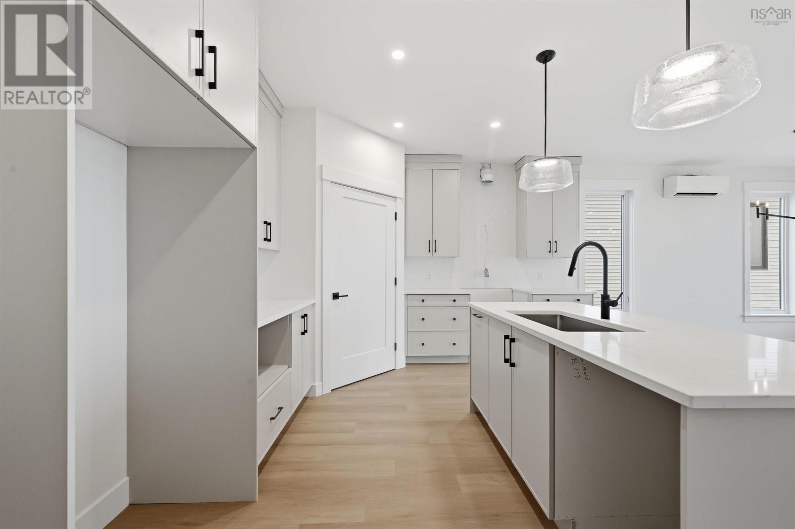 65 Grenoble Court Property Photo 8