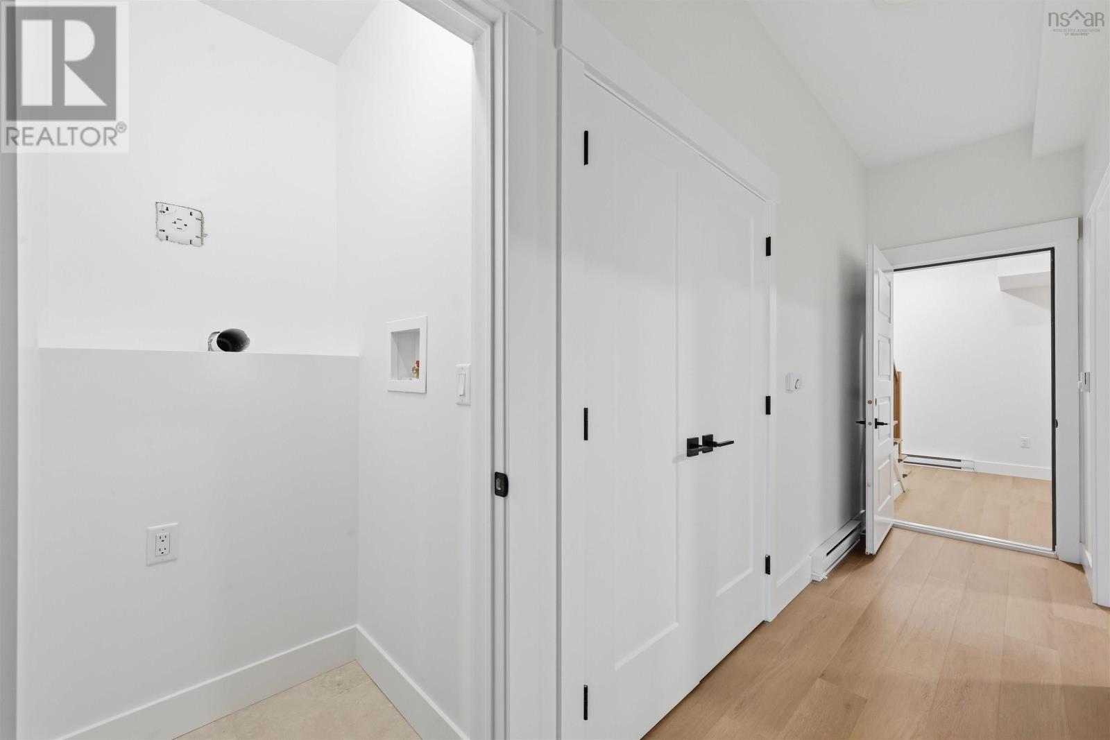 65 Grenoble Court Property Photo 31