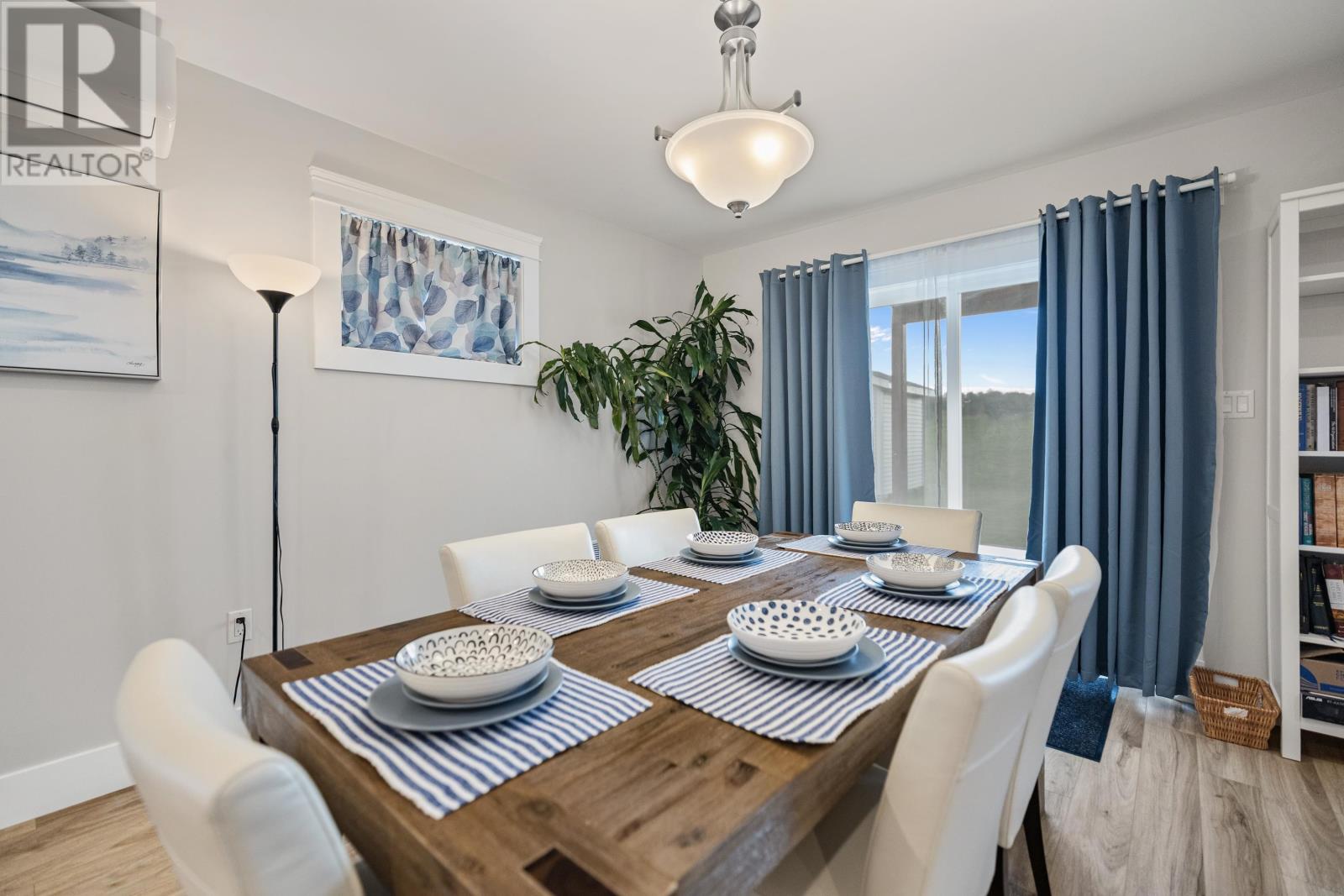 8 Harold Court Property Photo 8