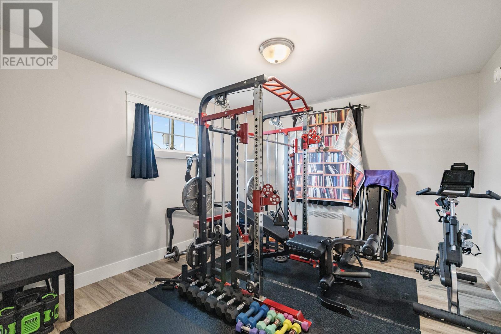 8 Harold Court Property Photo 18