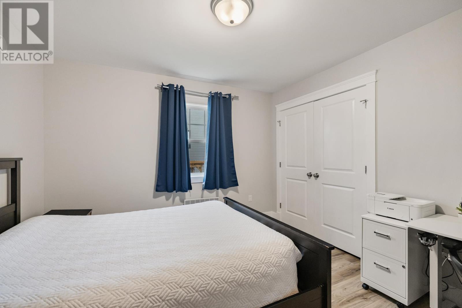 8 Harold Court Property Photo 19