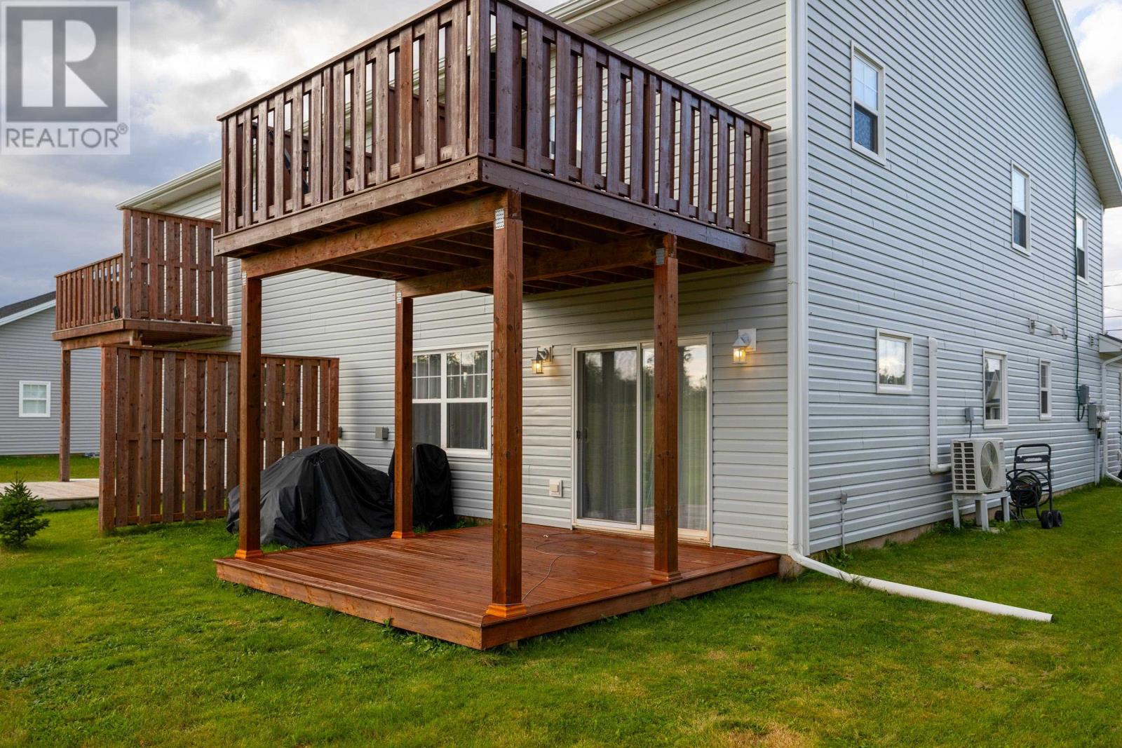 8 Harold Court Property Photo 27