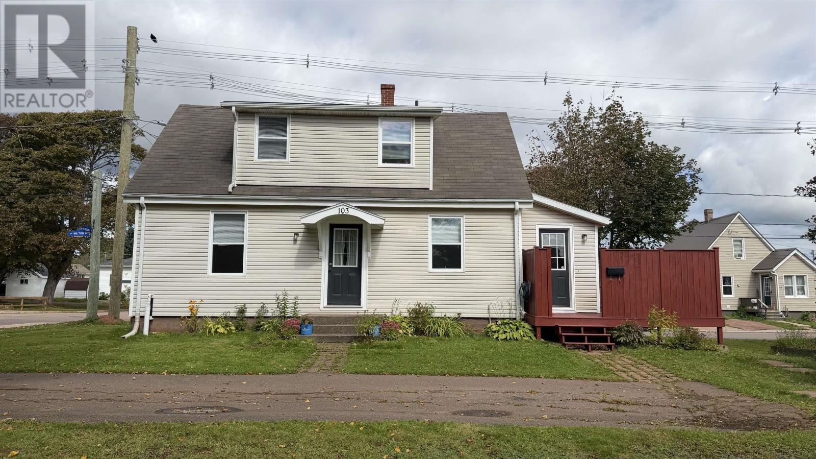 103 Russell Street Property Photo 1