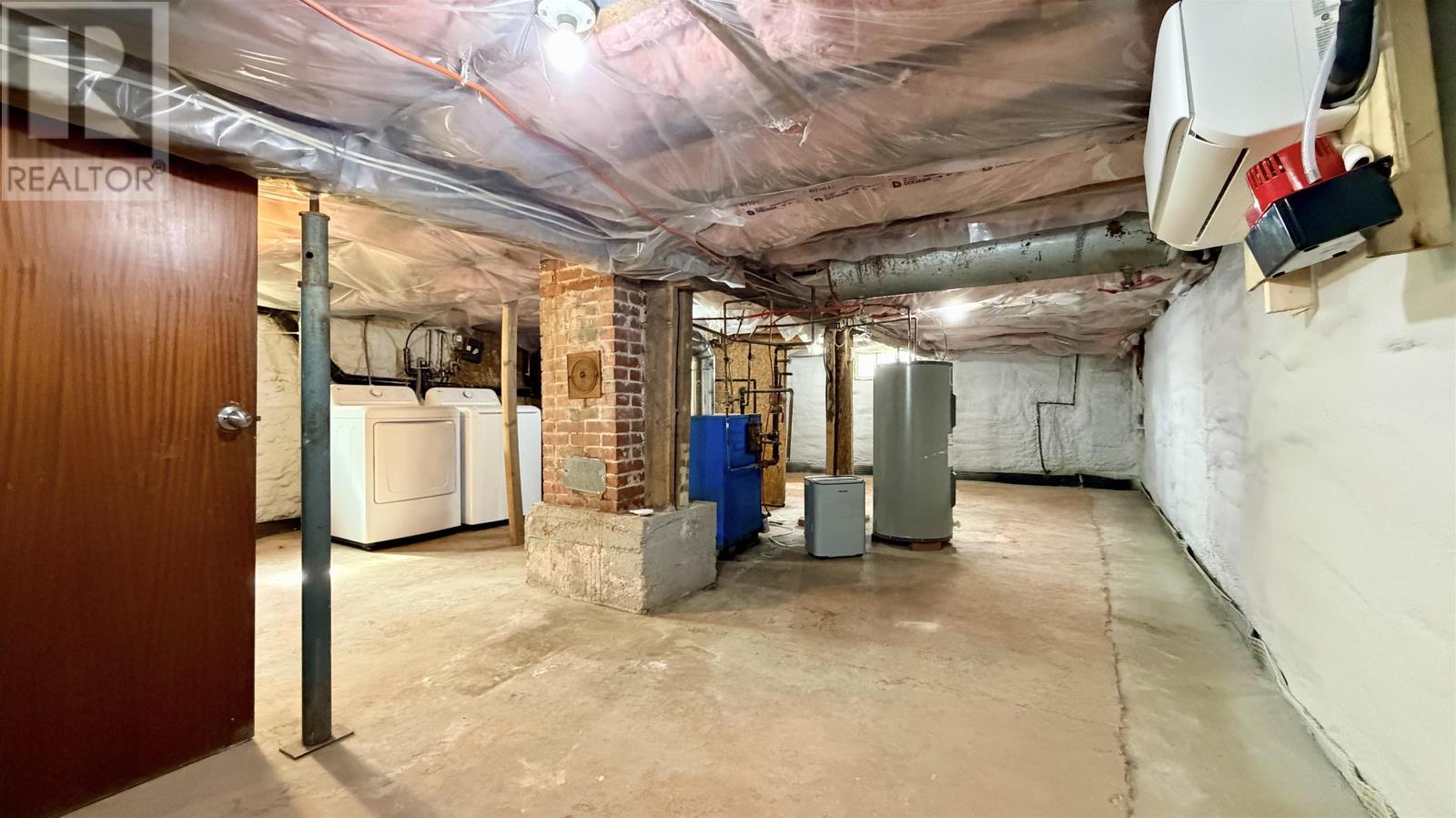 103 Russell Street Property Photo 23