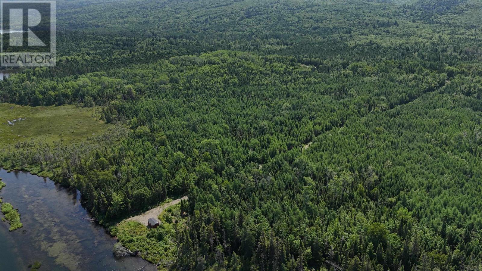 South S River Deny's Property Photo 4