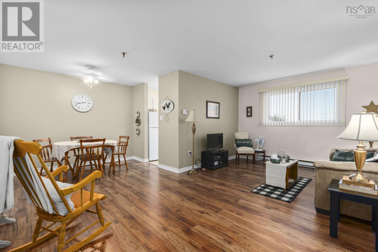 107 281 Windmill Property Photo 4