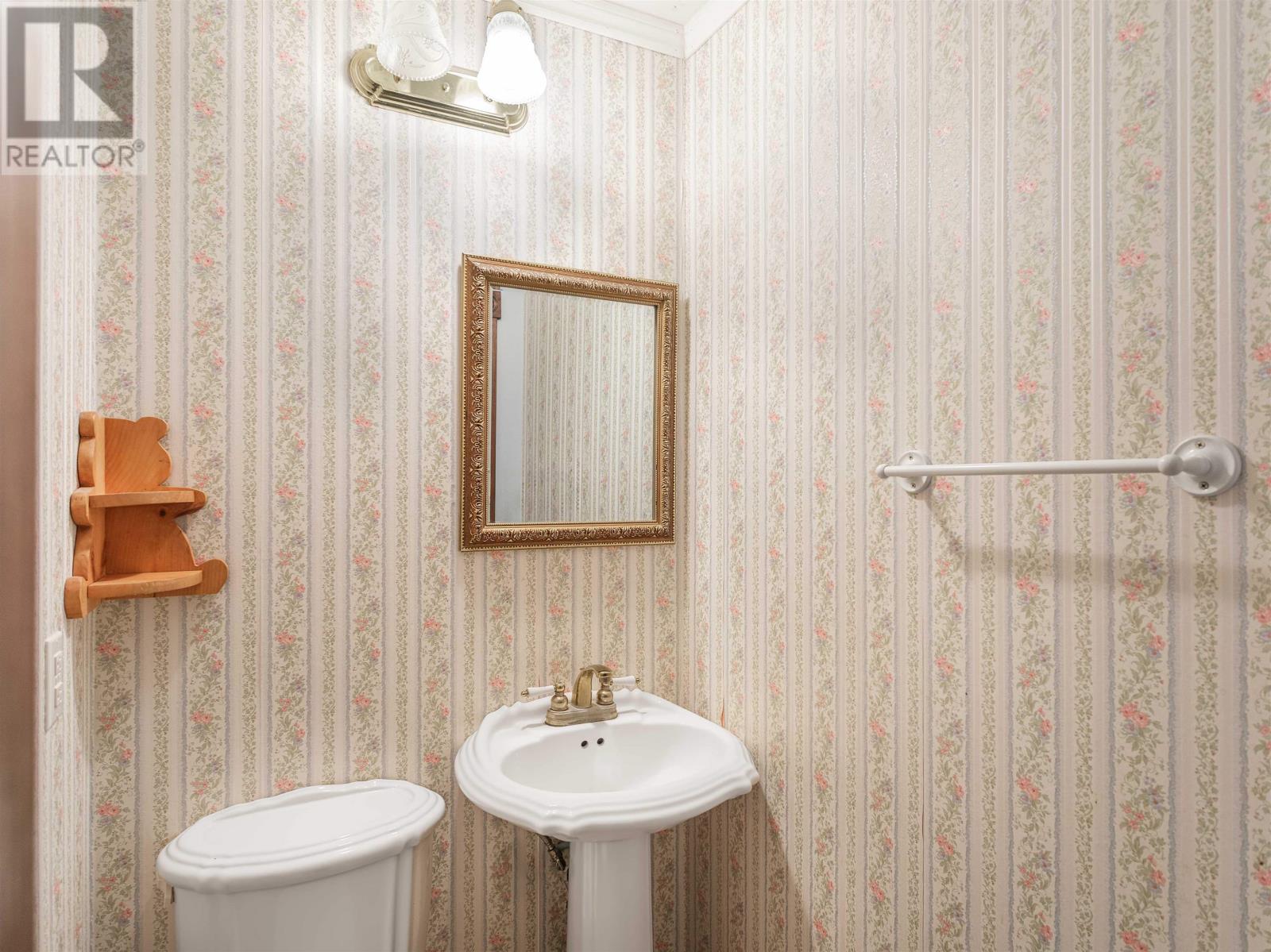 146 Central Street Property Photo 15
