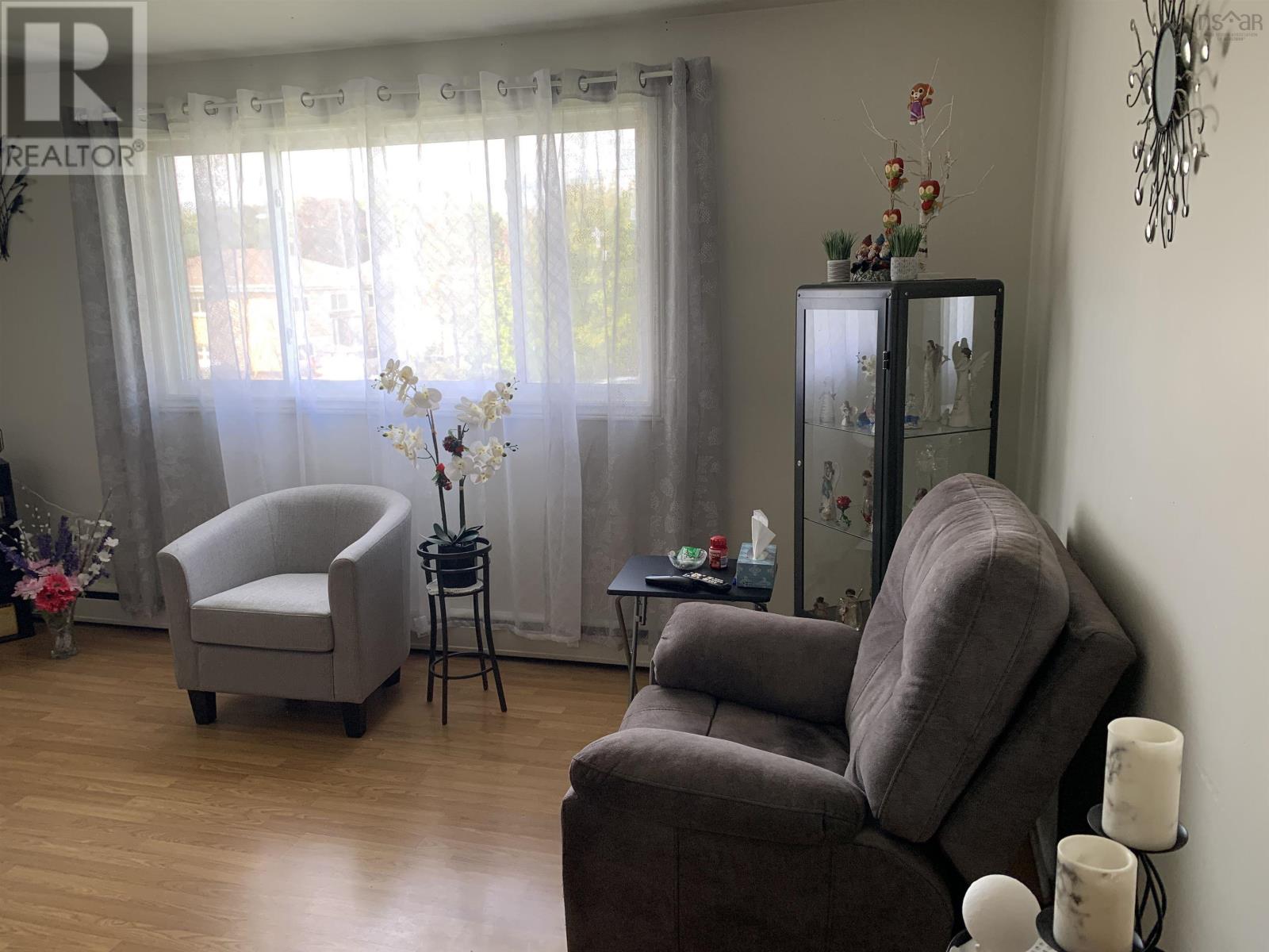 6 Randall Avenue Property Photo 5