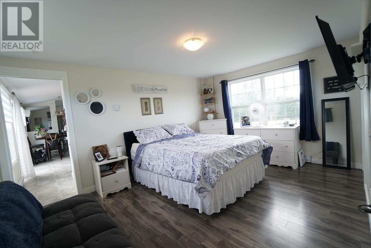 1516 Glencoe Road Property Photo 10