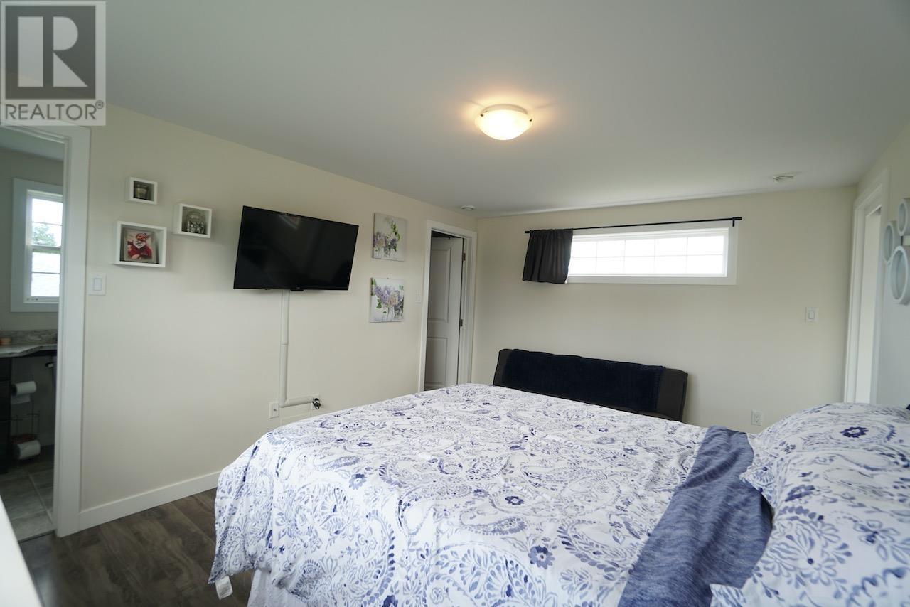 1516 Glencoe Road Property Photo 12