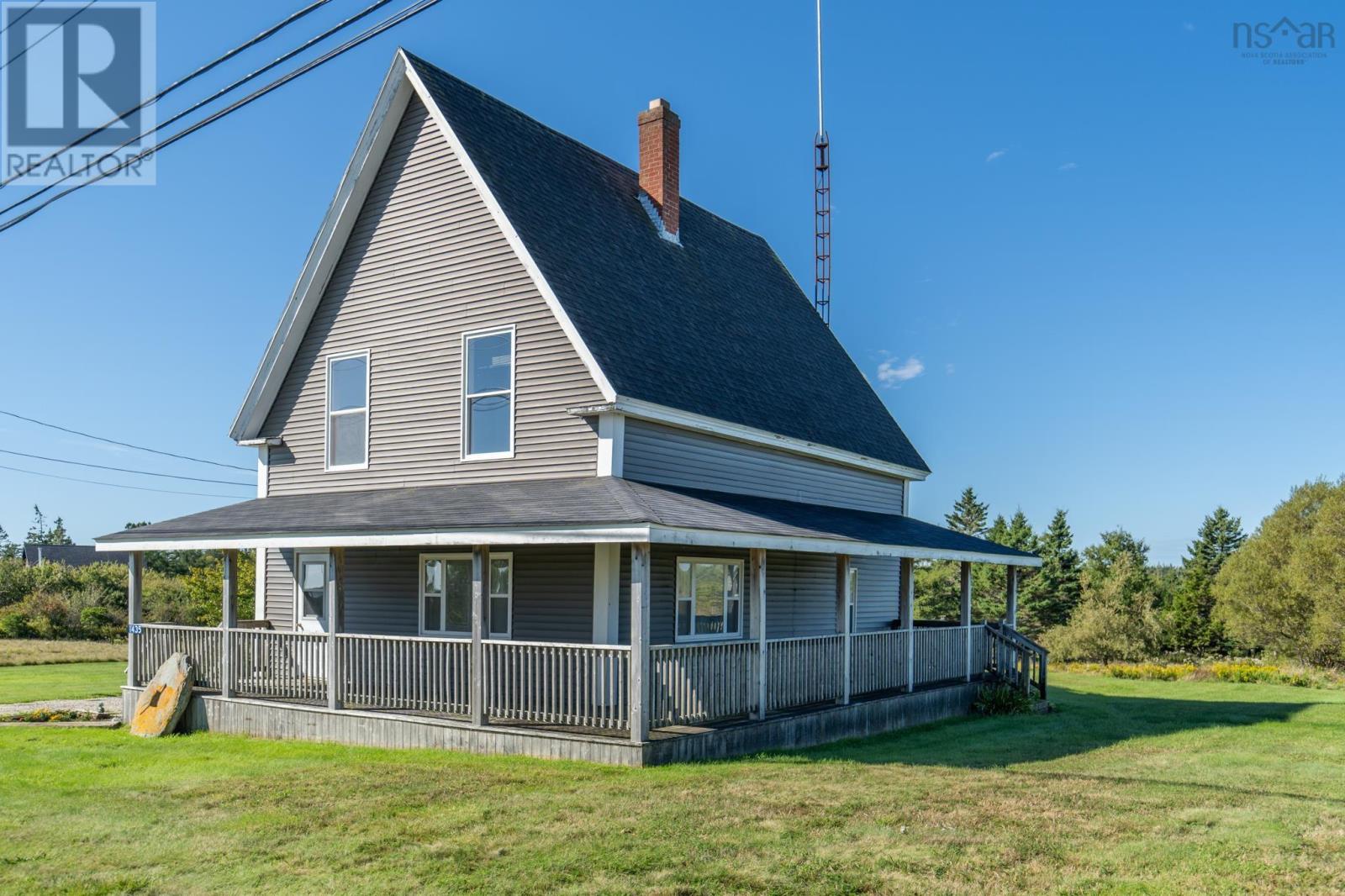 1435 Main Shore Road Property Photo 2