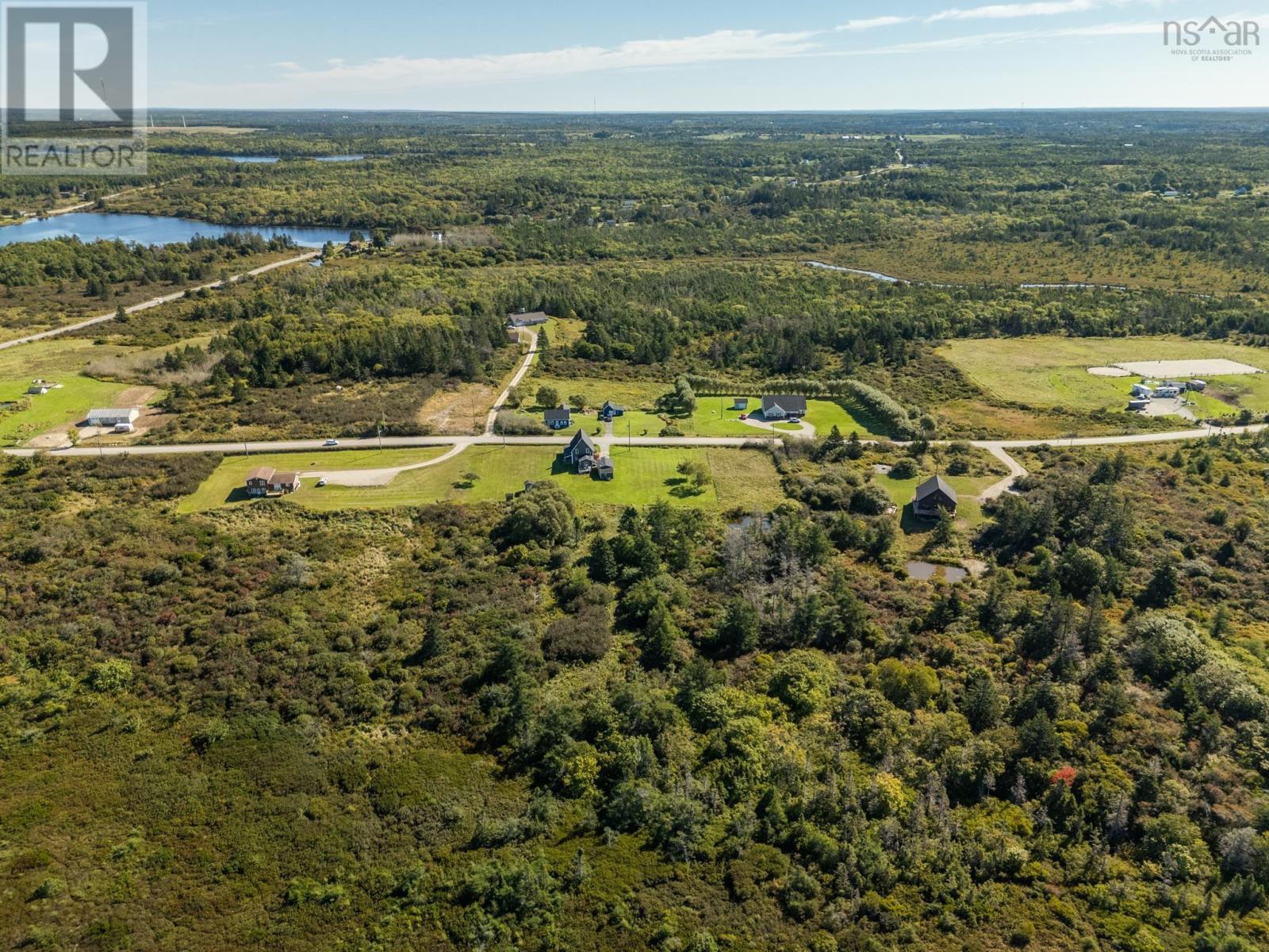 1435 Main Shore Road Property Photo 9