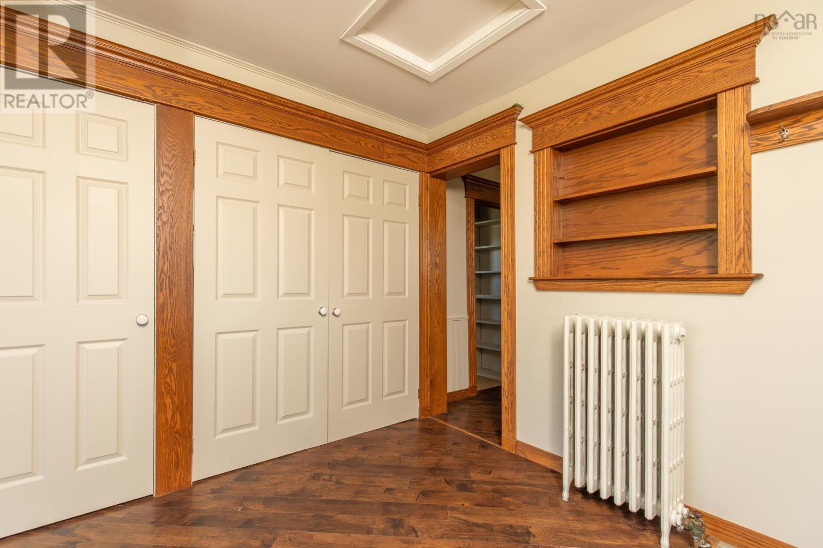 1435 Main Shore Road Property Photo 15