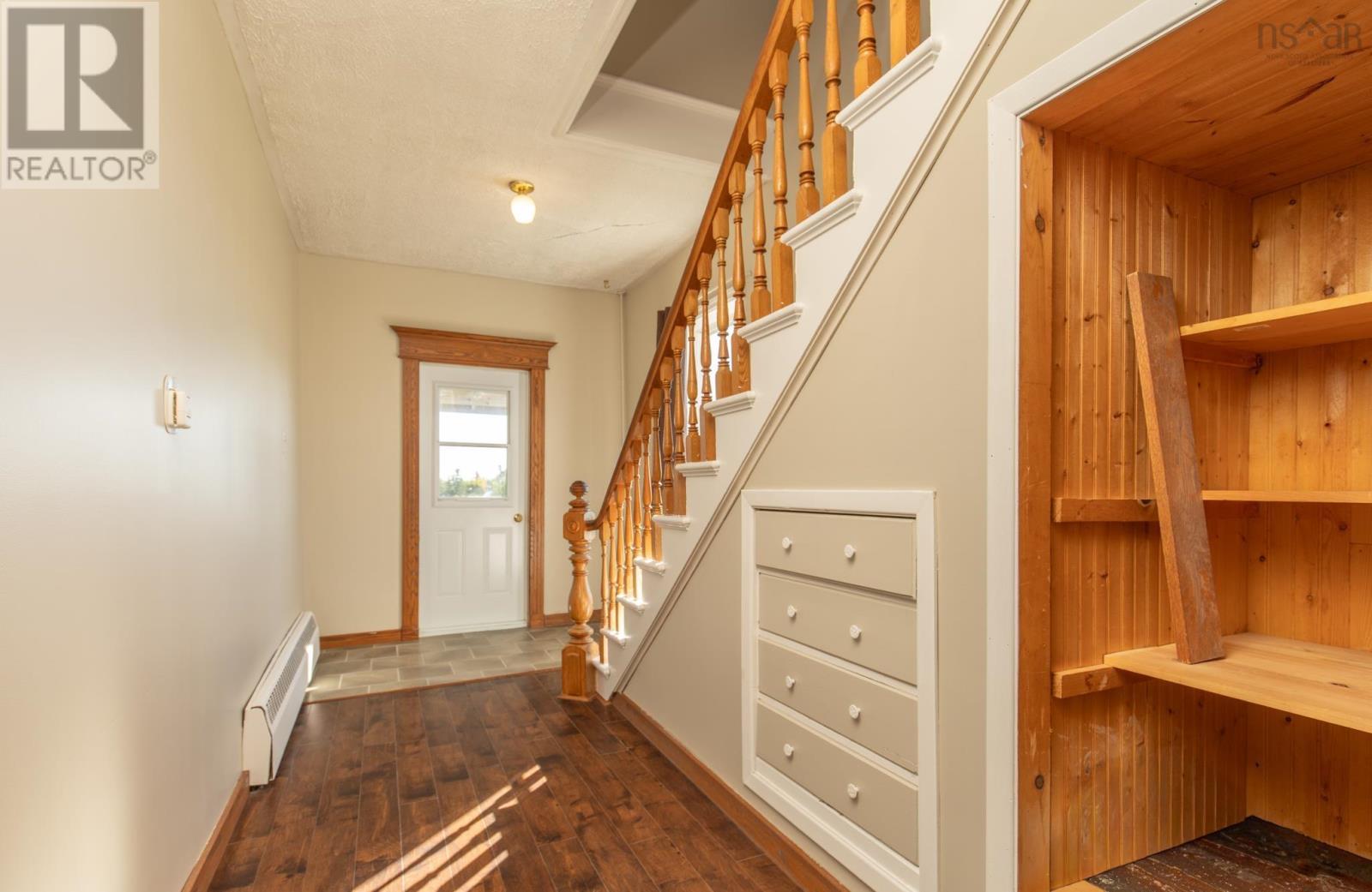 1435 Main Shore Road Property Photo 26
