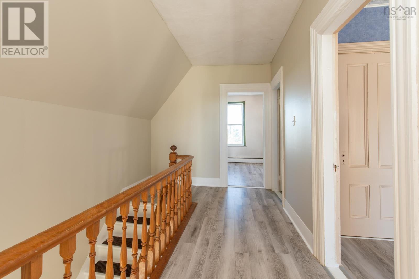 1435 Main Shore Road Property Photo 28
