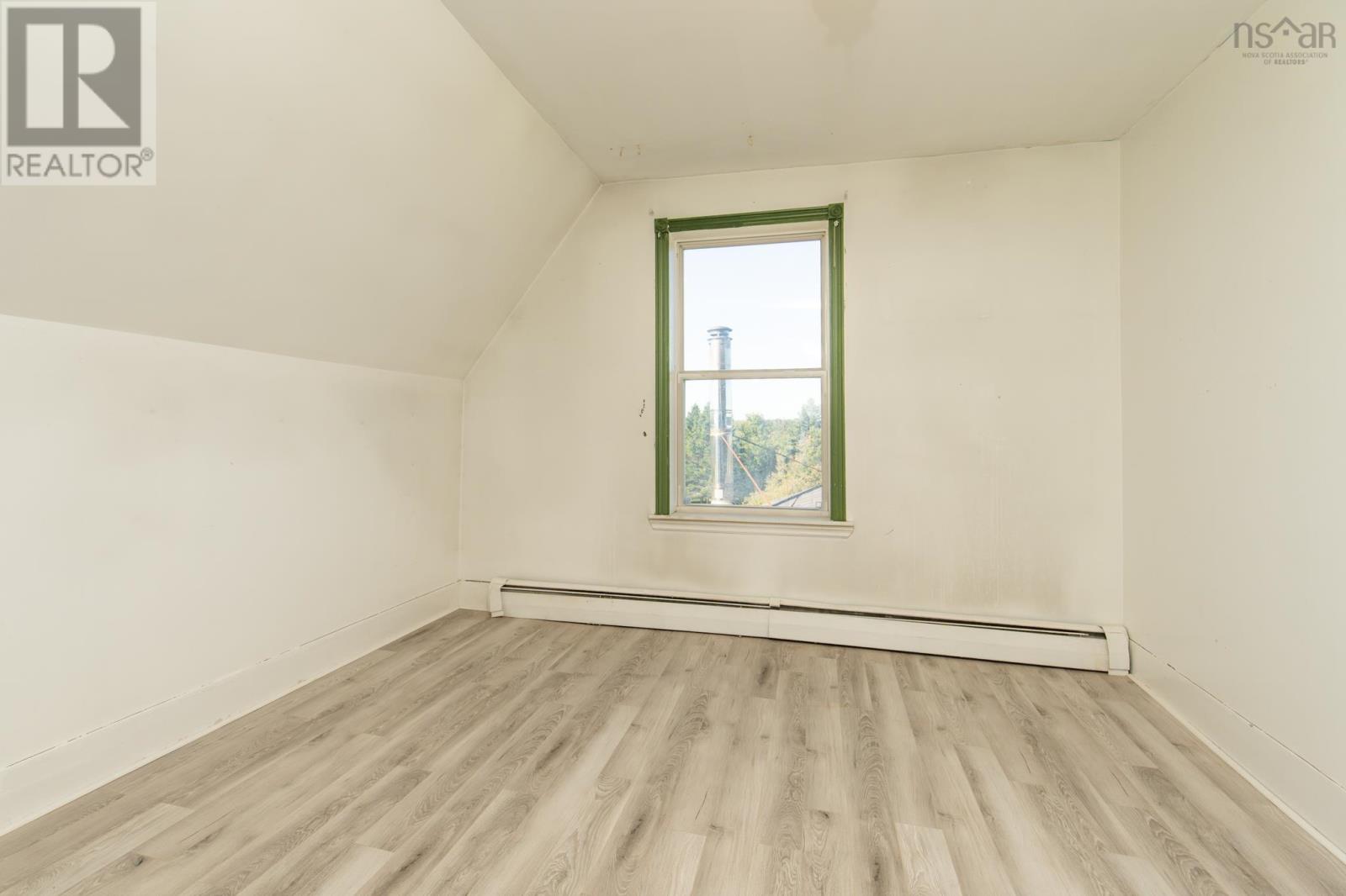 1435 Main Shore Road Property Photo 31