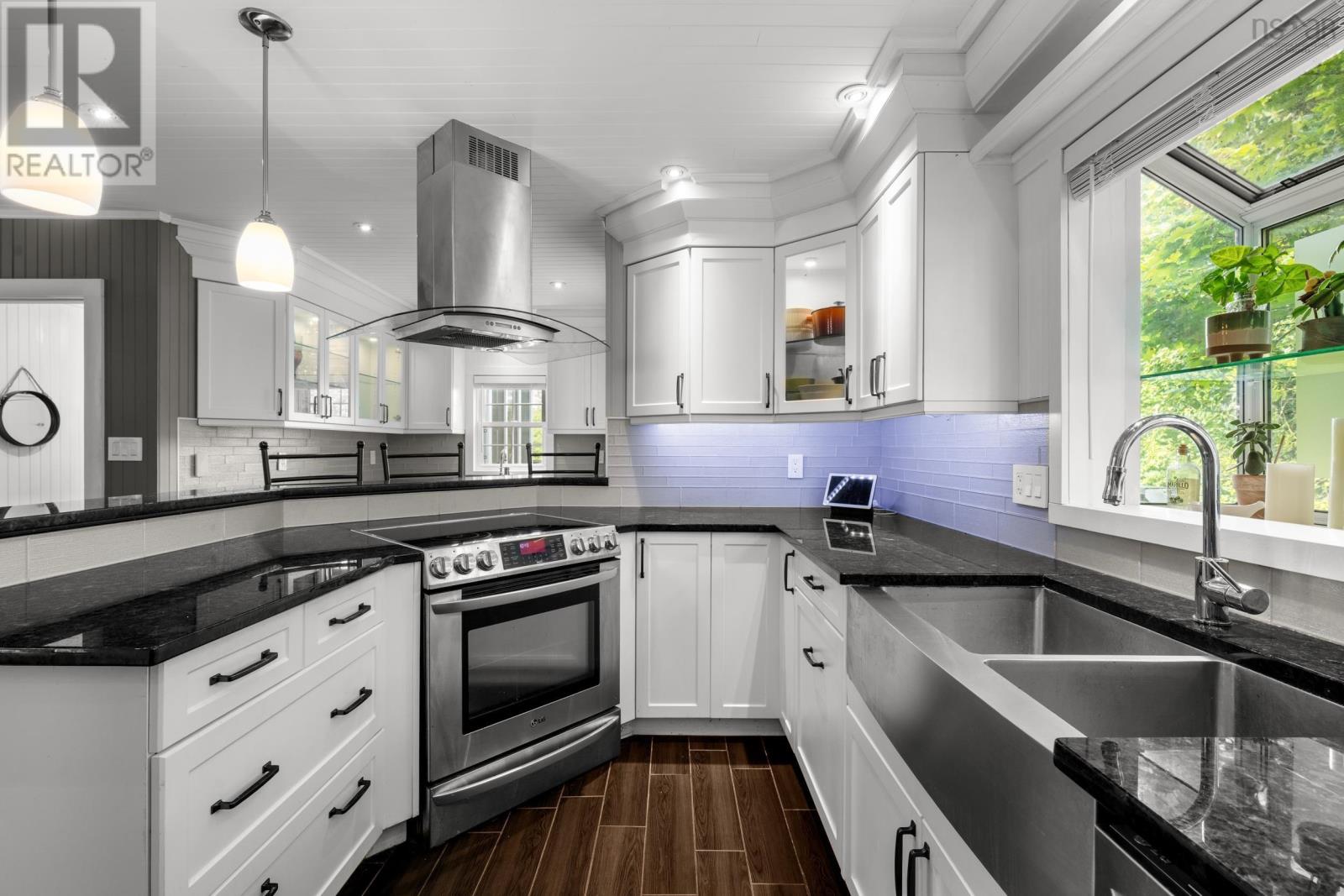 11278 Peggys Cove Road Property Photo 14