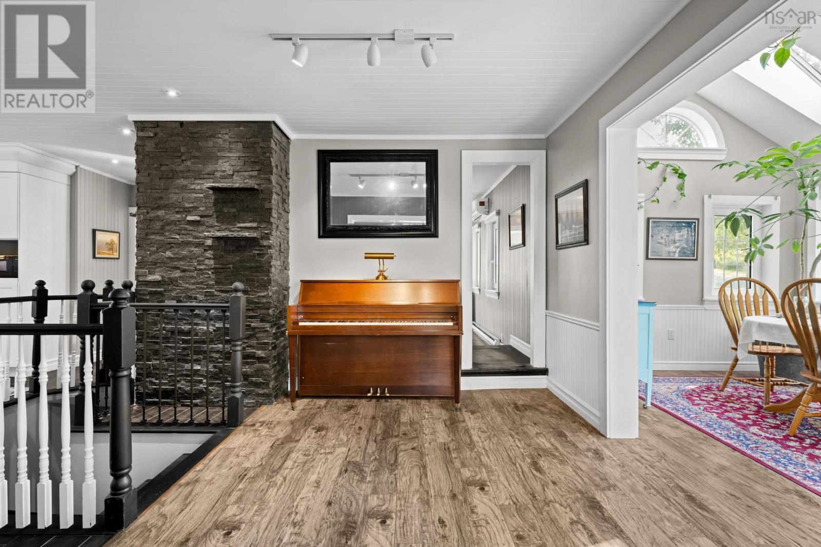 11278 Peggys Cove Road Property Photo 19
