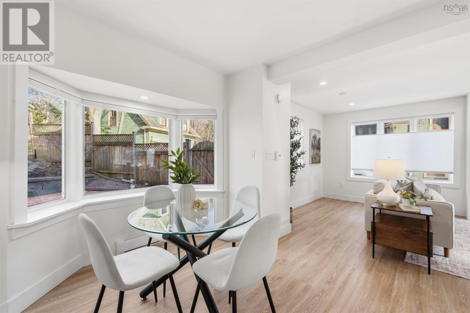 680 Shore Drive Property Photo 10