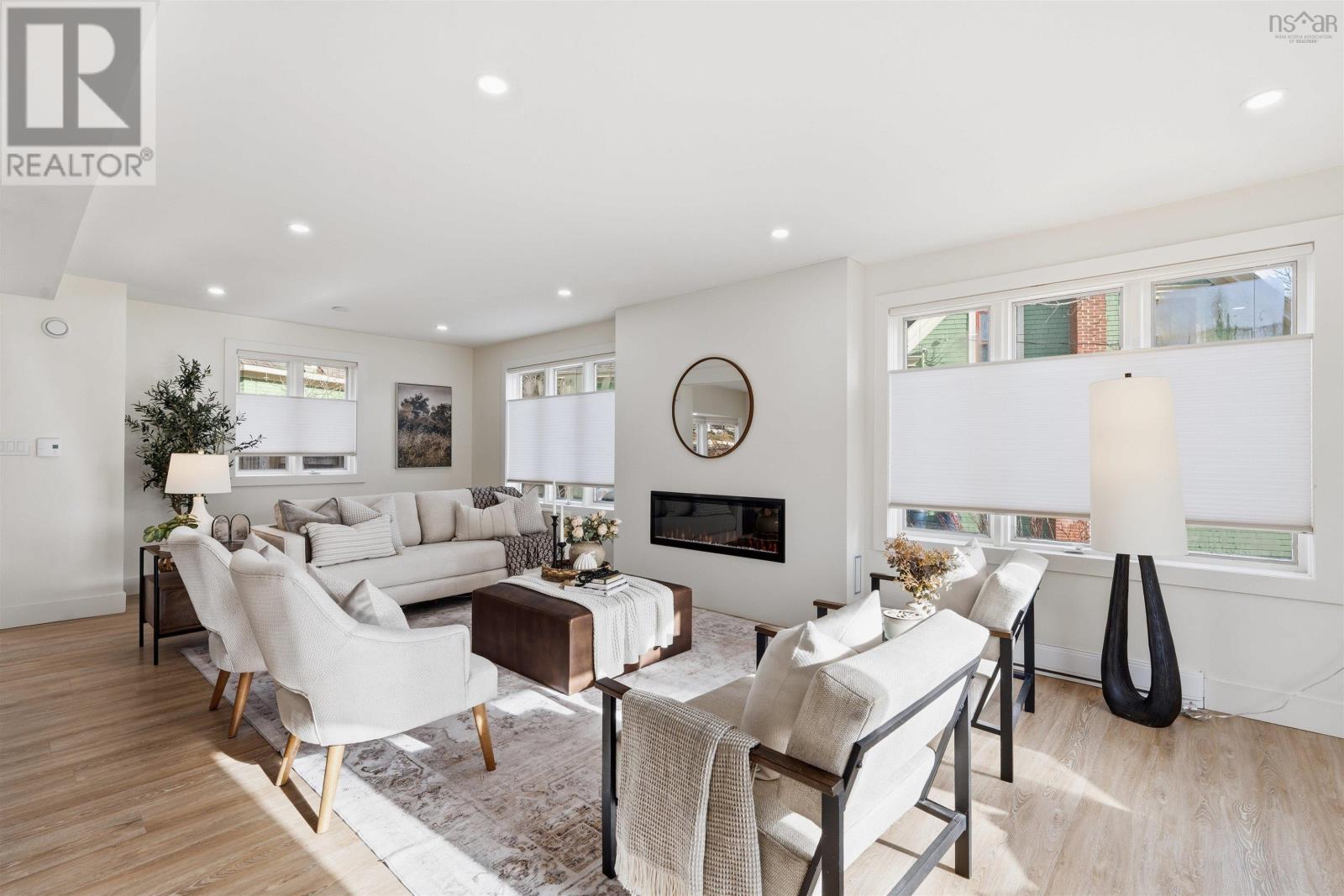 680 Shore Drive Property Photo 12