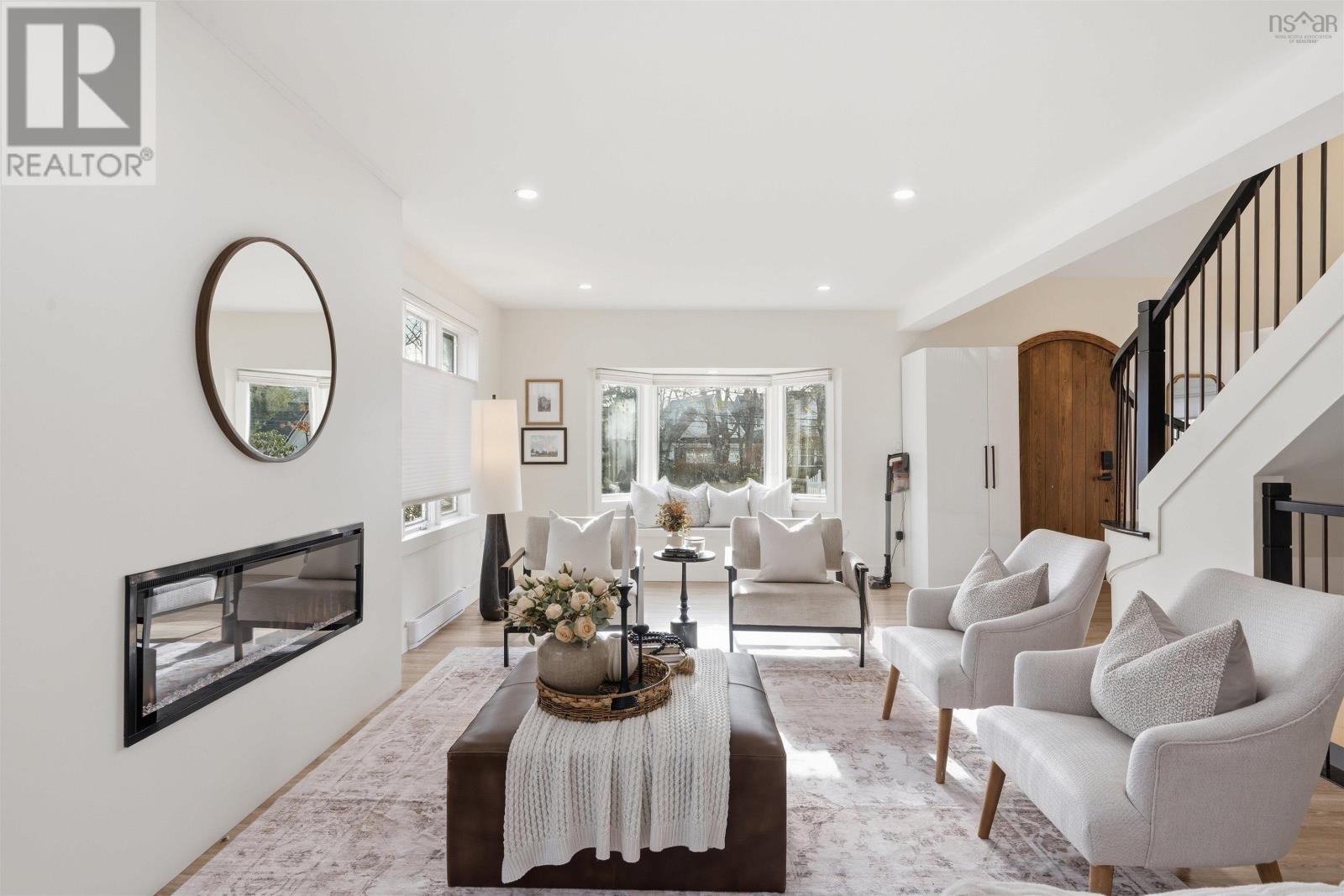 680 Shore Drive Property Photo 16