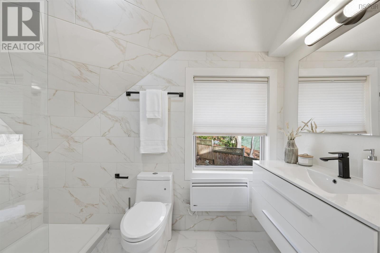 680 Shore Drive Property Photo 25