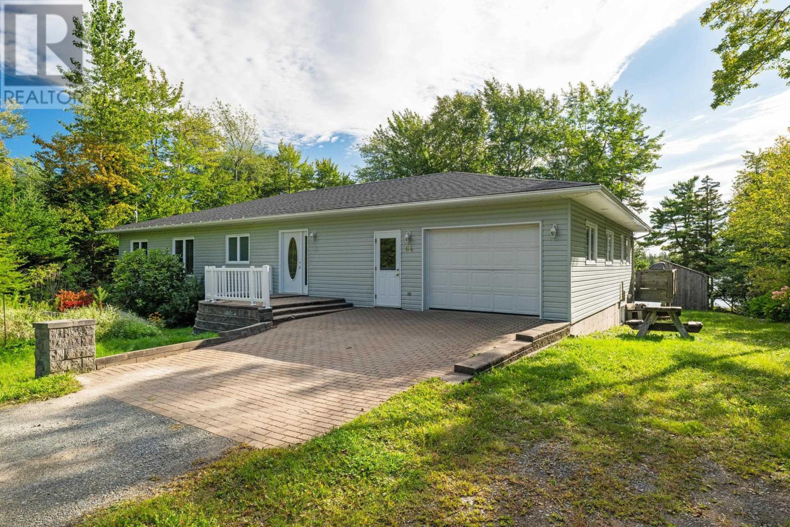 64 Davis Avenue Property Photo 3