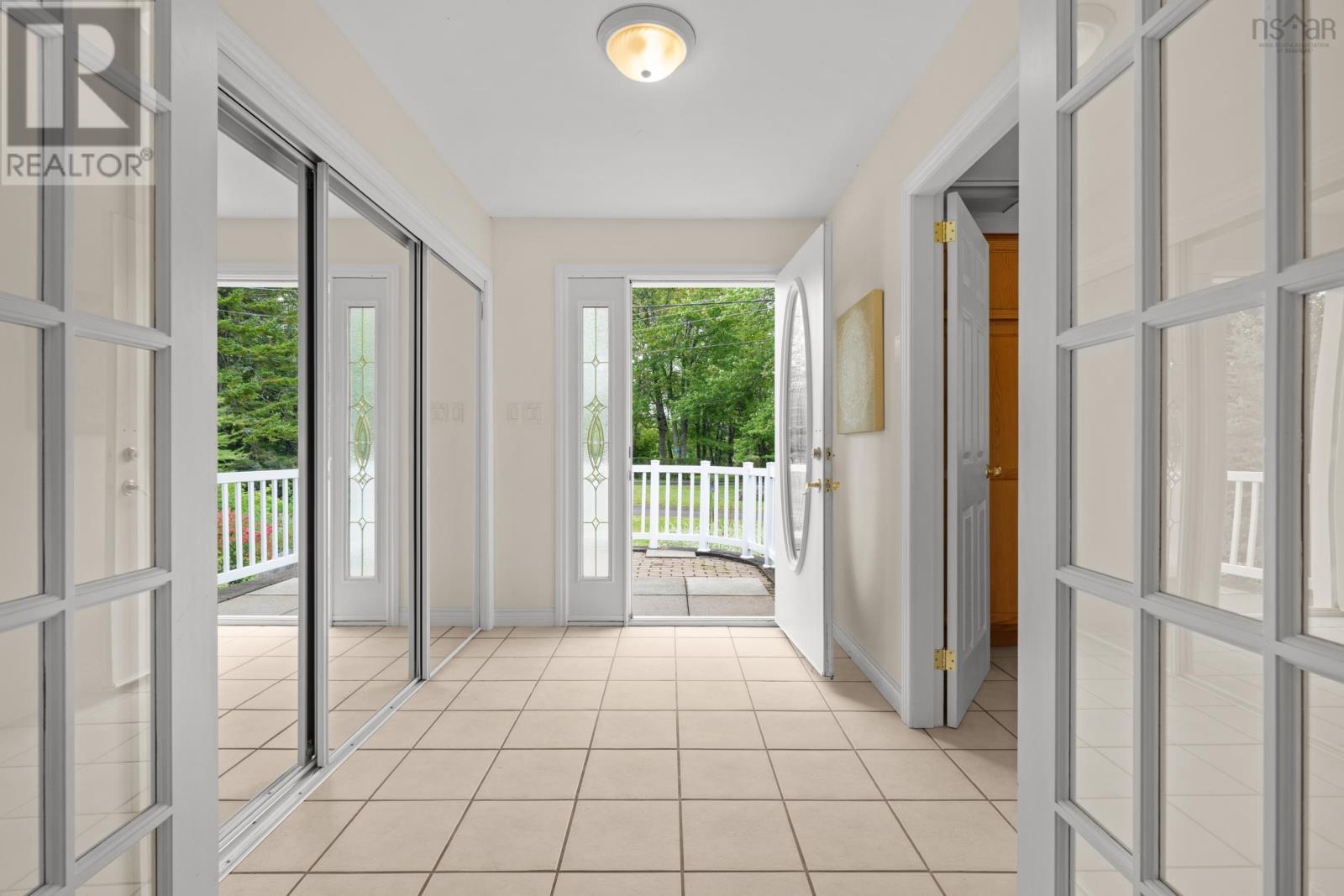 64 Davis Avenue Property Photo 4
