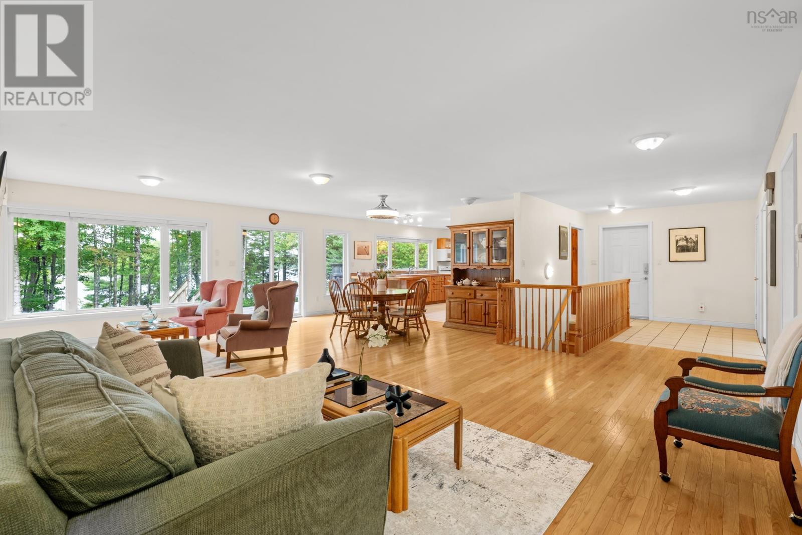 64 Davis Avenue Property Photo 6