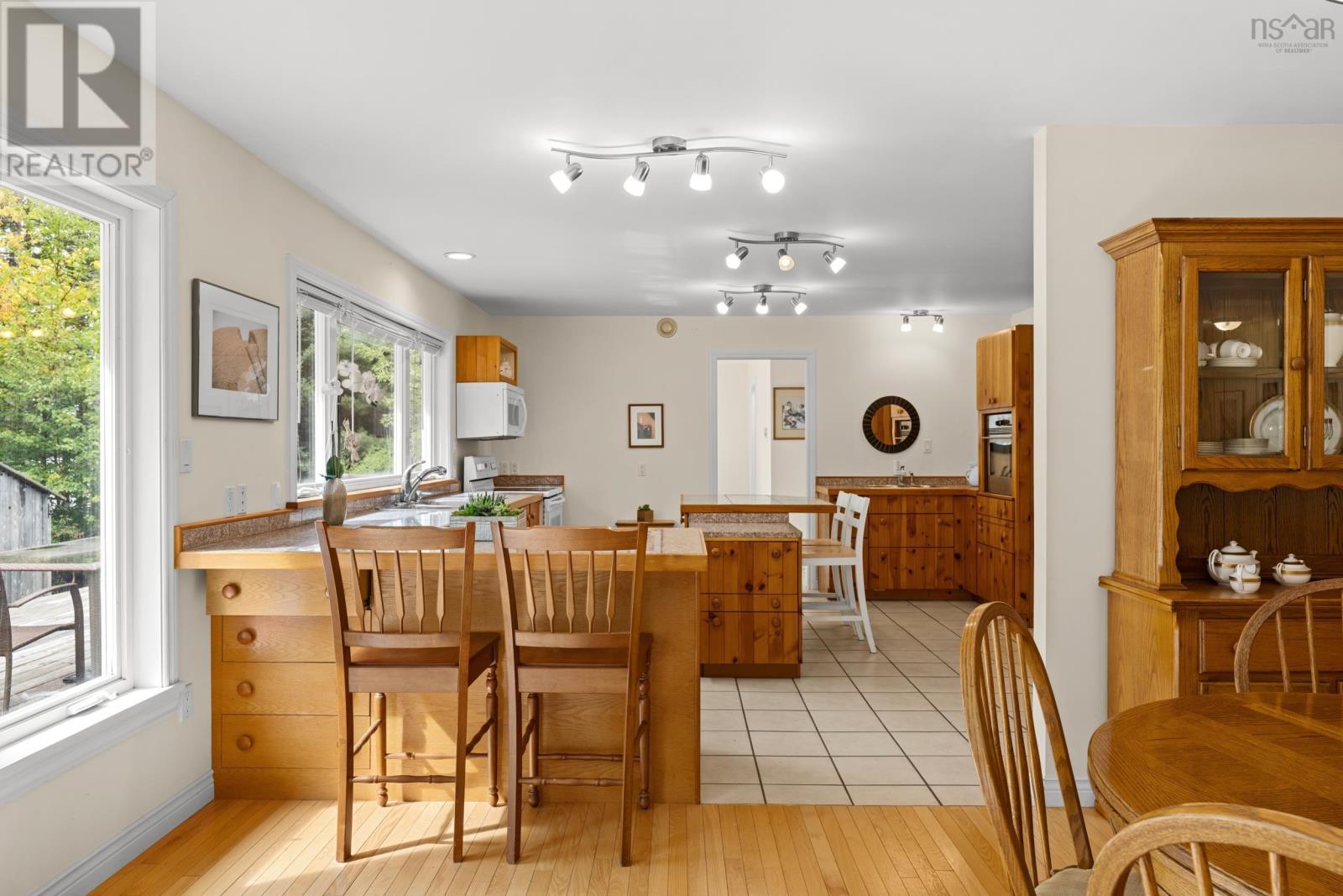64 Davis Avenue Property Photo 12