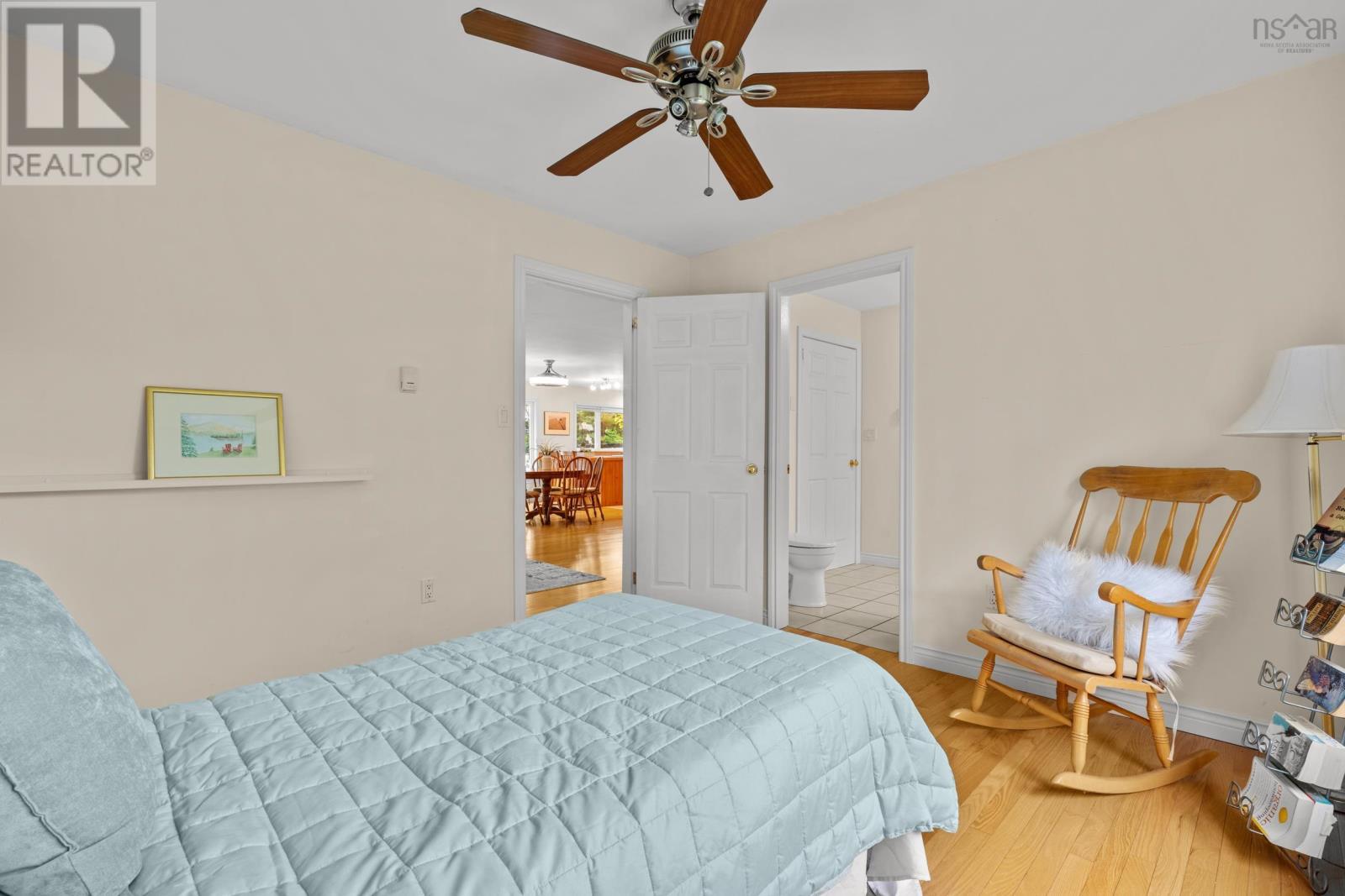 64 Davis Avenue Property Photo 28