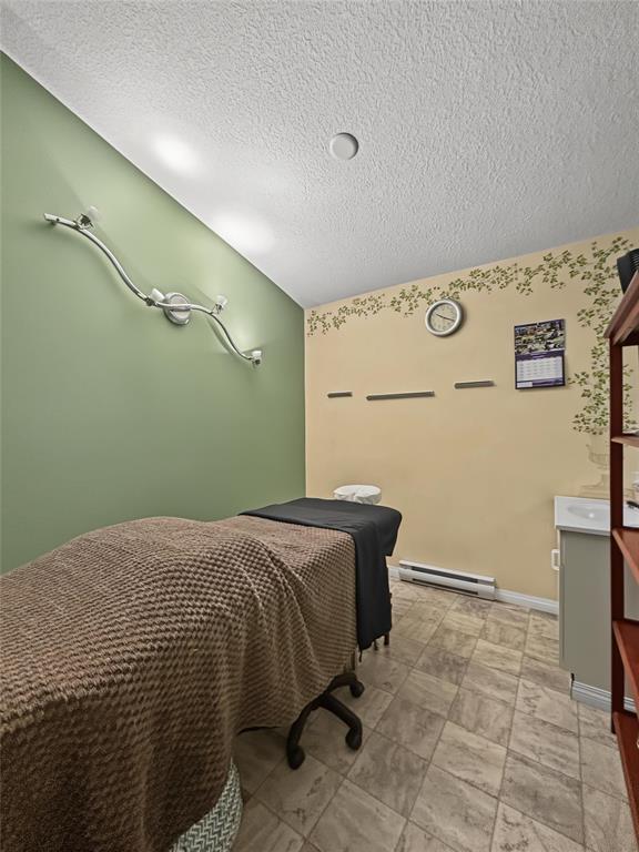 111 Queen Street W Property Photo 9