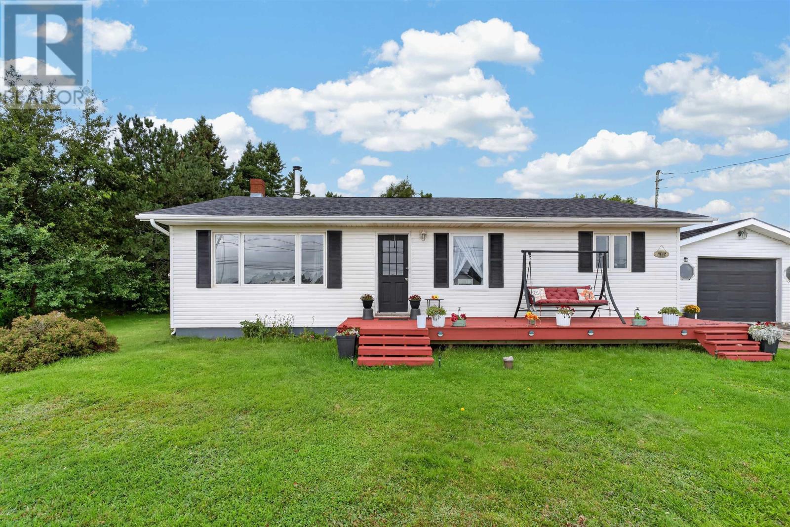 1442 Dog River Road Property Photo 1