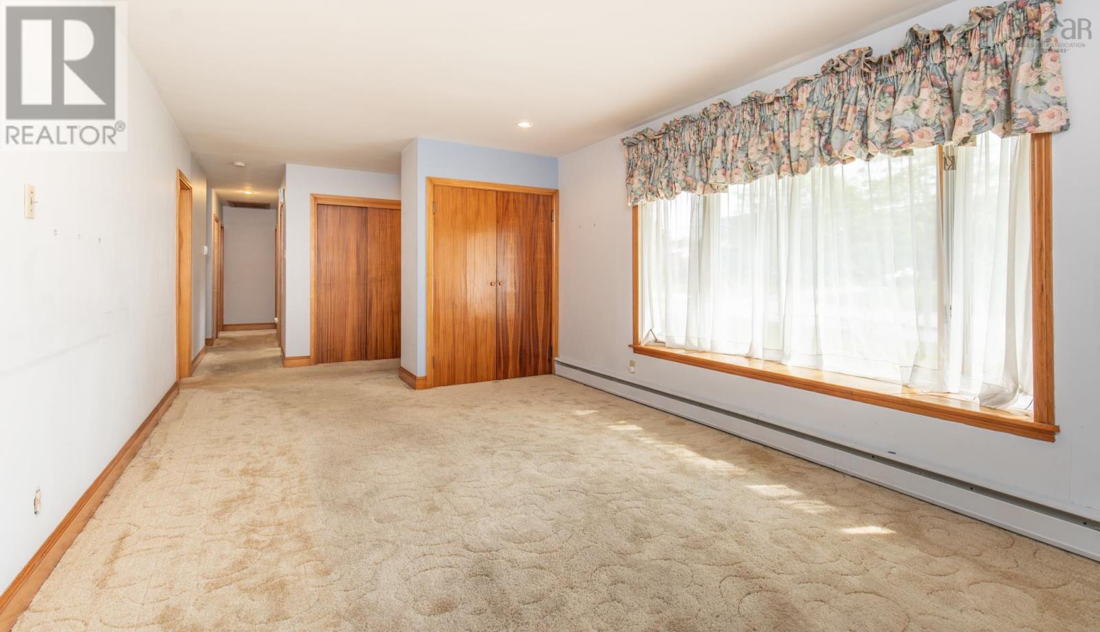 306 Pleasant Street Property Photo 18