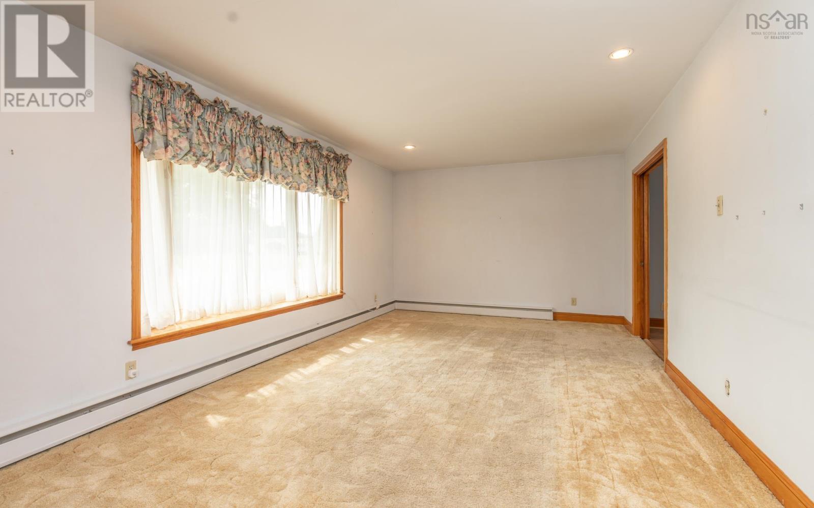 306 Pleasant Street Property Photo 19