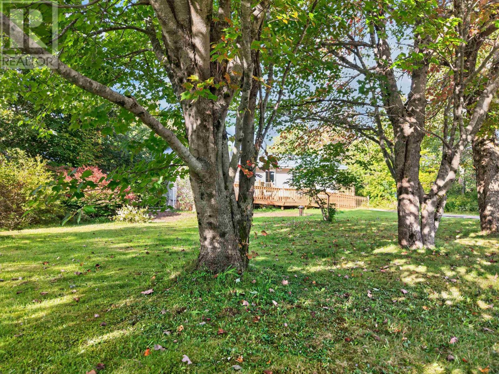 2587 Sackville Drive Property Photo 26