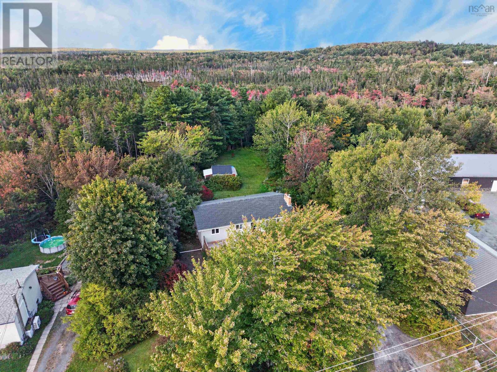 2587 Sackville Drive Property Photo 31
